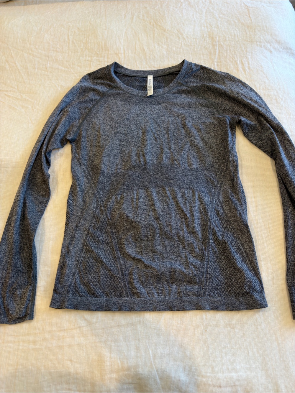 Athleta Heathered Charcoal Gray Seamless Long Sleeve Top